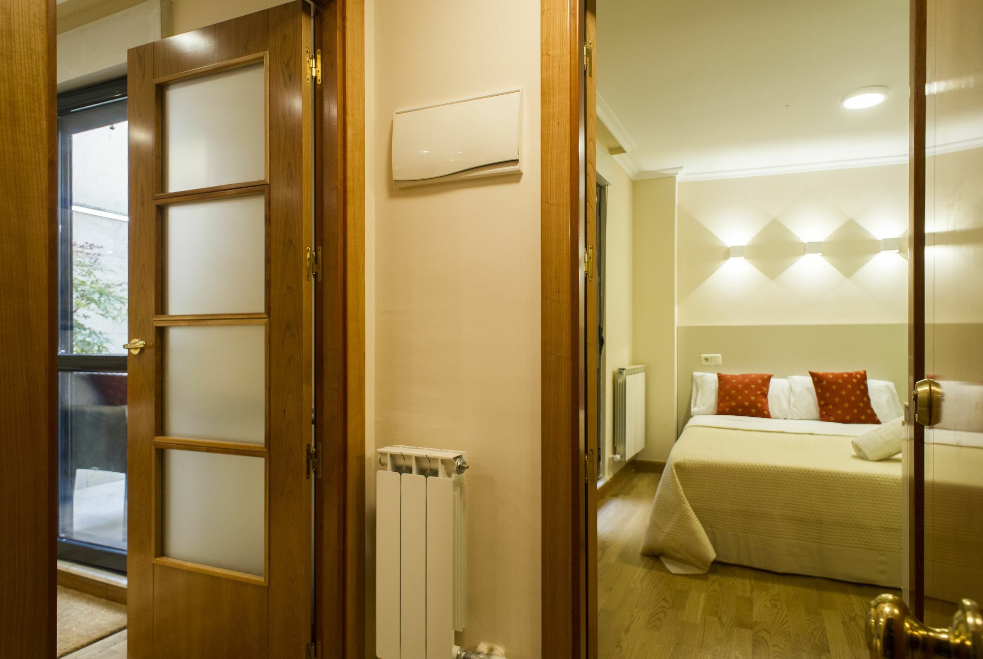 Rent Apartments Salamanca Cervantes 47 エクステリア 写真
